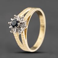Pre-Owned Vintage 18ct Yellow Gold Sapphire & Diamond Cluster Ring 41383775