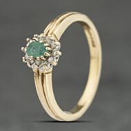 Pre-Owned 9ct Yellow Gold Emerald Oval Cluster Ring 41383952