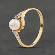 Pre-Owned 9ct Yellow Gold Cultured Pearl & Diamond Dress Ring 41384054