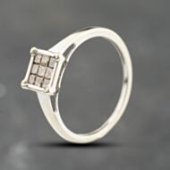 Pre-Owned 9ct White Gold Princess Cut Diamond Nine Stone Grid Cluster Ring 41384169