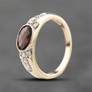 Pre-Owned 9ct Yellow Gold Garnet & Diamond Dress Ring 41384193
