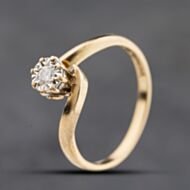 Pre-Owned 9ct Yellow Gold Diamond Twist Solitaire Ring 41384249