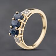 Pre-Owned 9ct Yellow Gold Sapphire & Diamond Oval Three Stone Ring 41384278
