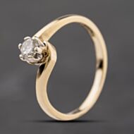 Pre-Owned 9ct Yellow Gold 0.25ct Brilliant Cut Diamond Twist Solitaire Ring 41384299