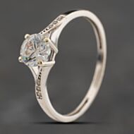 Pre-Owned 9ct Yellow Gold Cubic Zirconia Shoulder Set Solitaire Ring 41384308