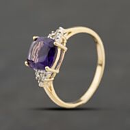 Pre-Owned 9ct Yellow Gold Amethyst & Diamond Cushion Dress Ring 41384437