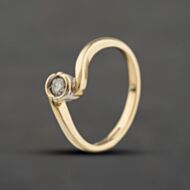 Pre-Owned 9ct Yellow Gold 0.10ct Brilliant Cut Diamond Twist Solitaire Ring 41384471