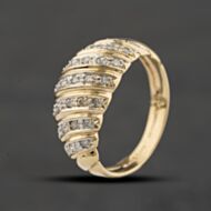 Pre-Owned 9ct Yellow Gold Brilliant Cut Diamond Dress Ring 41384624
