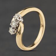 Pre-Owned 9ct Yellow Gold 0.12ct Brilliant Cut Diamond Three Stone Ring 41384638