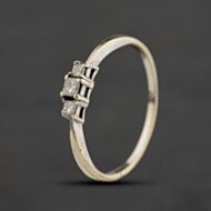 Pre-Owned 9ct White Gold Princess Cut Diamond Three Stone Ring 41384726