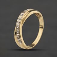 Pre-Owned 9ct Yellow Gold 0.05ct Diamond Crossover Cluster Ring 41384734