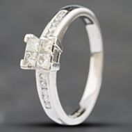 Pre-Owned 18ct White Gold 0.50ct Diamond Cluster Ring 41481235