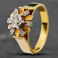 Pre-Owned Vintage 18ct Yellow Gold Diamond Flower Cluster Ring 41481279