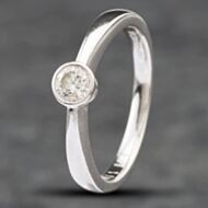 Pre-Owned 18ct White Gold Brilliant Cut Diamond Rub Over Set Solitaire Ring 41481306