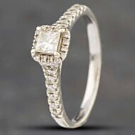 Pre-Owned 9ct White Gold 0.50ct Princess Cut Diamond Cluster Ring 41481339
