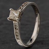 Pre-Owned Platinum 0.40ct Princess Cut Diamond Solitaire & Diamond Set Shoulders Ring 4148147