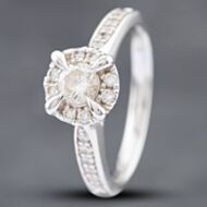 Pre-Owned Platinum 0.55ct Brilliant Cut Diamond Cluster Ring 41481503