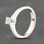 Pre-Owned 14ct White Gold 0.20ct Brilliant Cut Diamond Solitaire Ring 41481701
