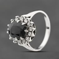 Pre-Owned 9ct White Gold Sapphire & Brilliant Cut Diamond Oval Cluster Ring 41481763