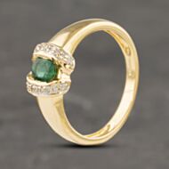 Pre-Owned 18ct Yellow Gold Emerald & Diamond Dress Ring 41481934