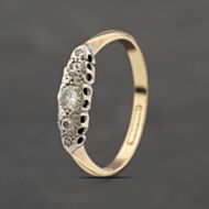 Pre-Owned Vintage Yellow Gold 0.15ct Diamond Gradulated Five Stone Ring 41482157