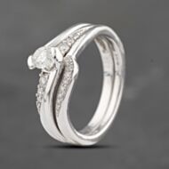 Pre-Owned 9ct White Gold 0.38ct Brilliant Cut Diamond Shoulder Set Solitaire Bridal Set Rings 41482197