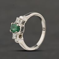 Pre-Owned 18ct White Gold Emerald & 0.20ct Princess Cut Diamond Oval Three Stone Ring 41482245
