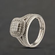 Pre-Owned 18ct White Gold Certificated 1.00ct Diamond Bridal Set Ring 41482365