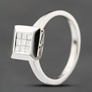 Pre-Owned 18ct White Gold 0.25ct Princess Cut Diamond Square Cluster Ring 41482372