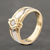 Pre-Owned 18ct Two Colour Gold 0.15ct Diamond Band Ring 41482441