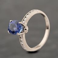 Pre-Owned 18ct White Gold Tanzanite & 0.25ct Diamond Shoulders High Set Dress Ring 41482450