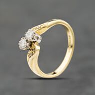 Second Hand 18ct Yellow Gold Brilliant Cut Diamond Twist Diamond Set Shoulders Two Stone Ring 41482664