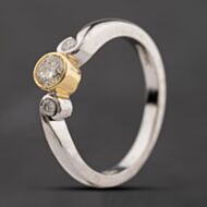Pre-Owned 18ct Two Colour Gold 0.29ct Brilliant Cut Diamond Three Stone Ring 41482696