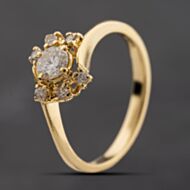 Pre-Owned 18ct Yellow Gold 0.45ct Brilliant Cut Diamond Twist Shoulder Set Solitaire Ring 41482699