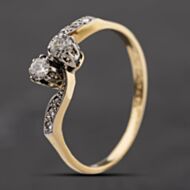Pre-Owned Vintage Yellow Gold 0.25ct Brilliant Cut Diamond Shoulder Set Twist Two Stone Ring 41482712