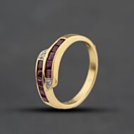 Pre-Owned 18ct Yellow Gold Ruby & 0.02ct Diamond Crossover Ring 41482731