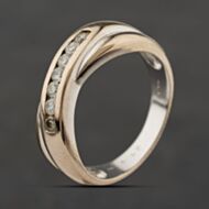 Pre-Owned 18ct White Gold 0.25ct Brilliant Cut Diamond Crossover Ring 41482743