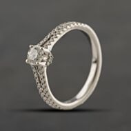 Pre-Owned 18ct White Gold 0.65ct Brilliant Cut Diamond Shoulder Set Solitaire Ring 41482781