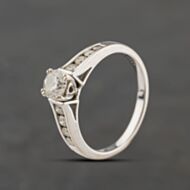 Pre-Owned 18ct White Gold 1.00ct Diamond Shoulder Set Solitaire Ring 41482801