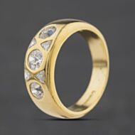 Pre-Owned 18ct Yellow Gold 0.85ct Round & Trilliant Cut Diamond Seven Stone Ring 41482860