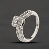 Pre-Owned 18ct White Gold 1.20ct Diamond Cluster Ring 41482915