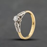 Pre-Owned Vintage Yellow Gold 0.20ct Brilliant Cut Diamond Shoulder Set Solitaire Ring 41482987