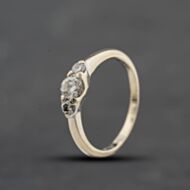 Pre-Owned 18ct White Gold Brilliant Cut Diamond Graduated Three Stone Ring 41482999