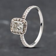 Pre-Owned 14ct White Gold 1.65ct Diamond Cluster Ring 41483100