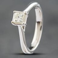 Pre-Owned 18ct White Gold 0.25ct Princess Cut Diamond Solitaire Ring 4148957