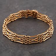 Pre-Owned 9ct Yellow Gold Three Bar 7.5 Inch Gate Bracelet 41531019