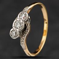Pre-Owned Vintage Yellow Gold Brilliant Cut Diamond Twist Three Stone Ring 4158524