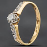 Pre-Owned Vintage Yellow Gold Brilliant Cut Diamond Shoulder Set Solitaire Ring 4158672