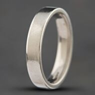 Pre-Owned Platinum Flat Shape 4mm Plain Wedding Ring 41870029