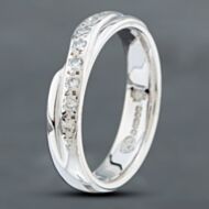 Pre-Owned 18ct White Gold Brilliant Cut Diamond Set 4mm Shaped Wedding Ring 41871327